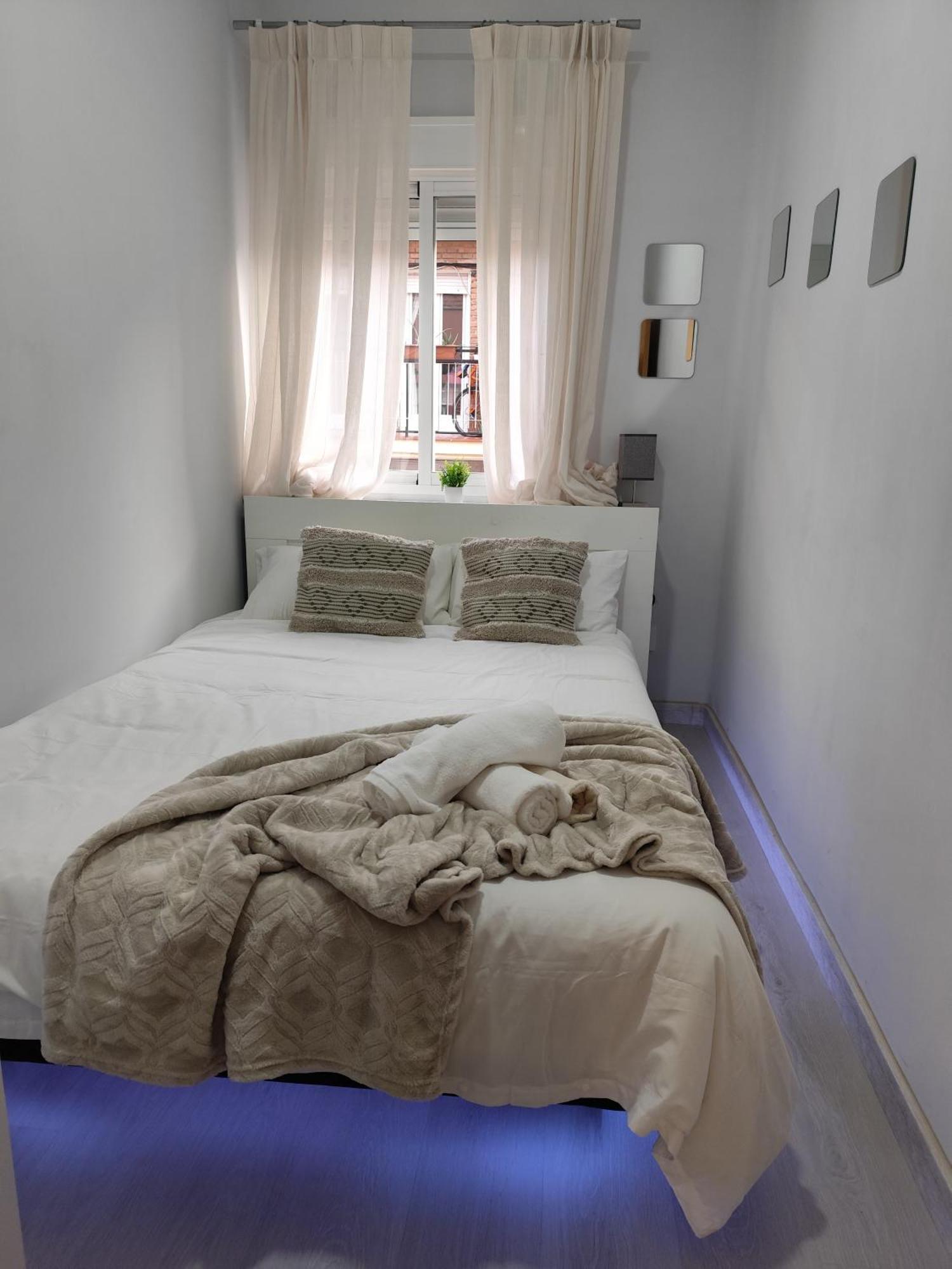 Cozy Apartment In The Heart Of มาดริด ภายนอก รูปภาพ